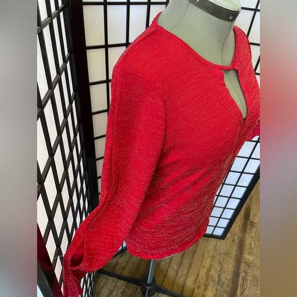 Vintage Sloane & Sadie Sparkle crossover peakaboo sleeve blouse - Picture 3 of 11